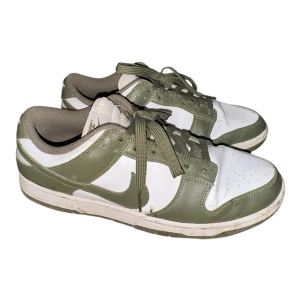 Nike Dunk Low Medium Olive‎ Size 9.5